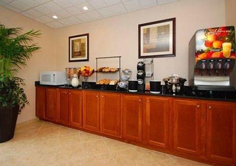 Holiday Inn Express Defuniak Springs By Ihg Restaurant photo